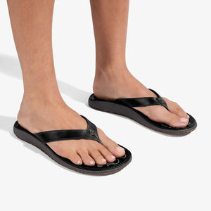 OluKai Paniolo Sandals - Women's